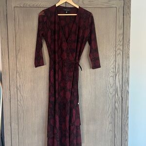 White House Black Market Burgundy Patterned Long Sleeve Dress